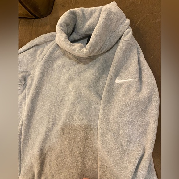 Women’s Small Nike cowl neck fleece pull over - Picture 6 of 6